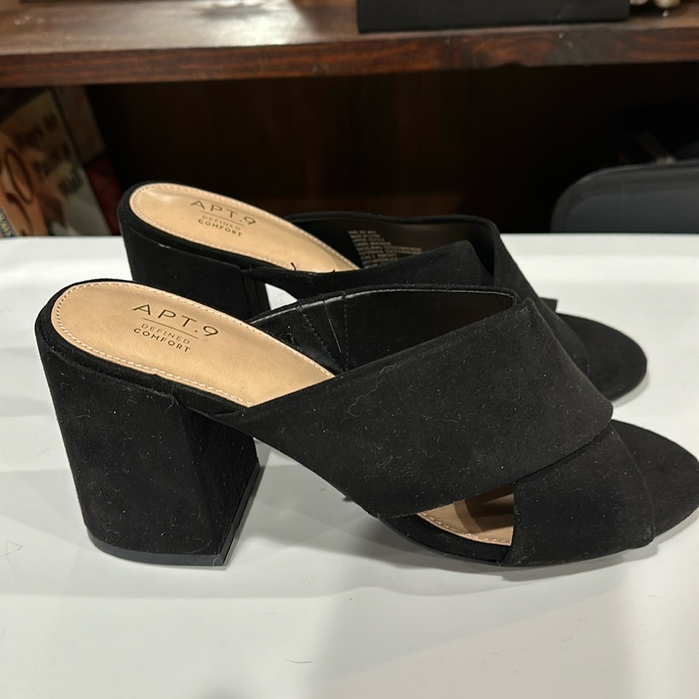 Apt 9 Brushed suede black slides size 8.5